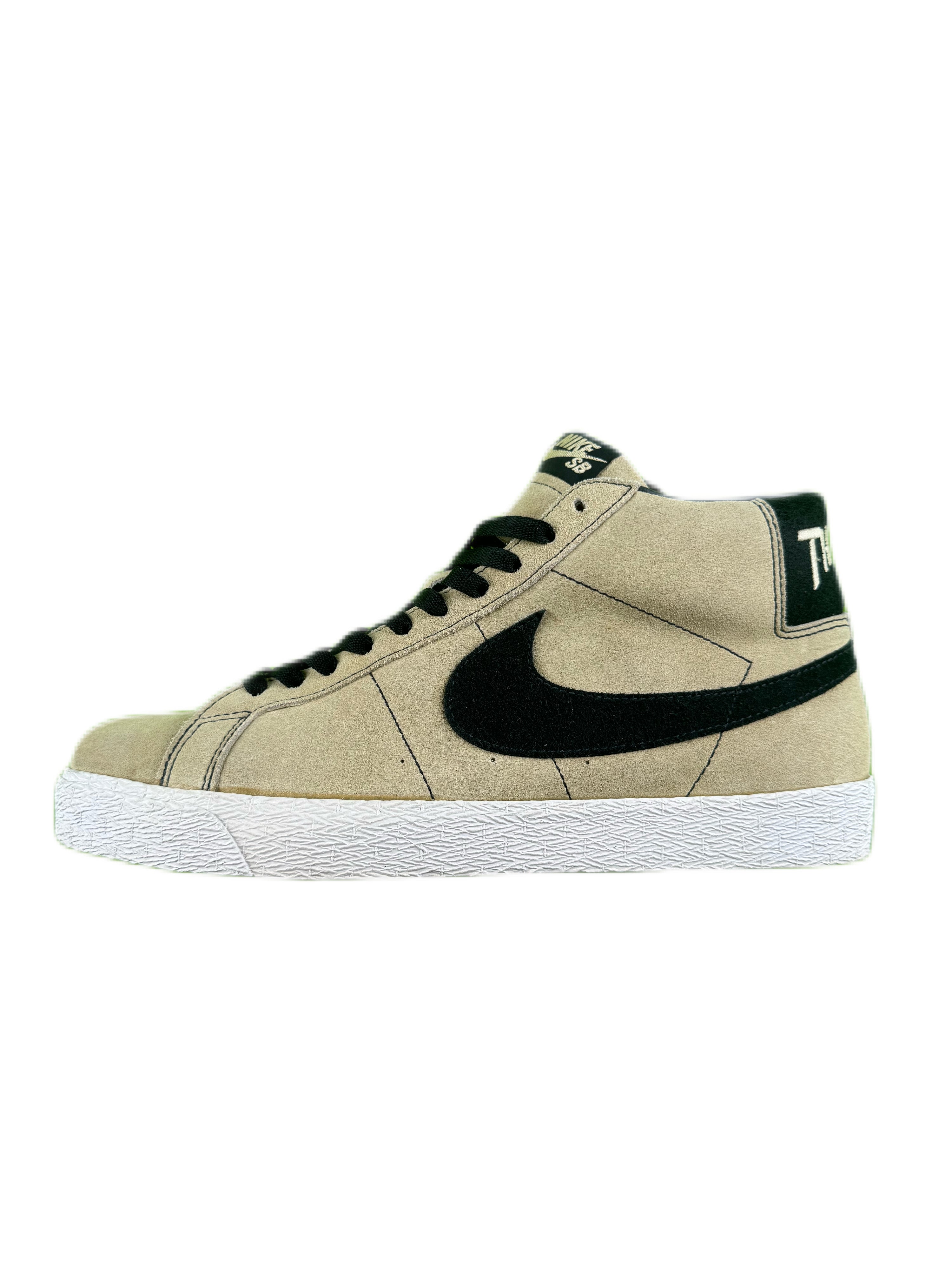 Nike SB x Thrasher Magazine - Blazer US11 (2005)